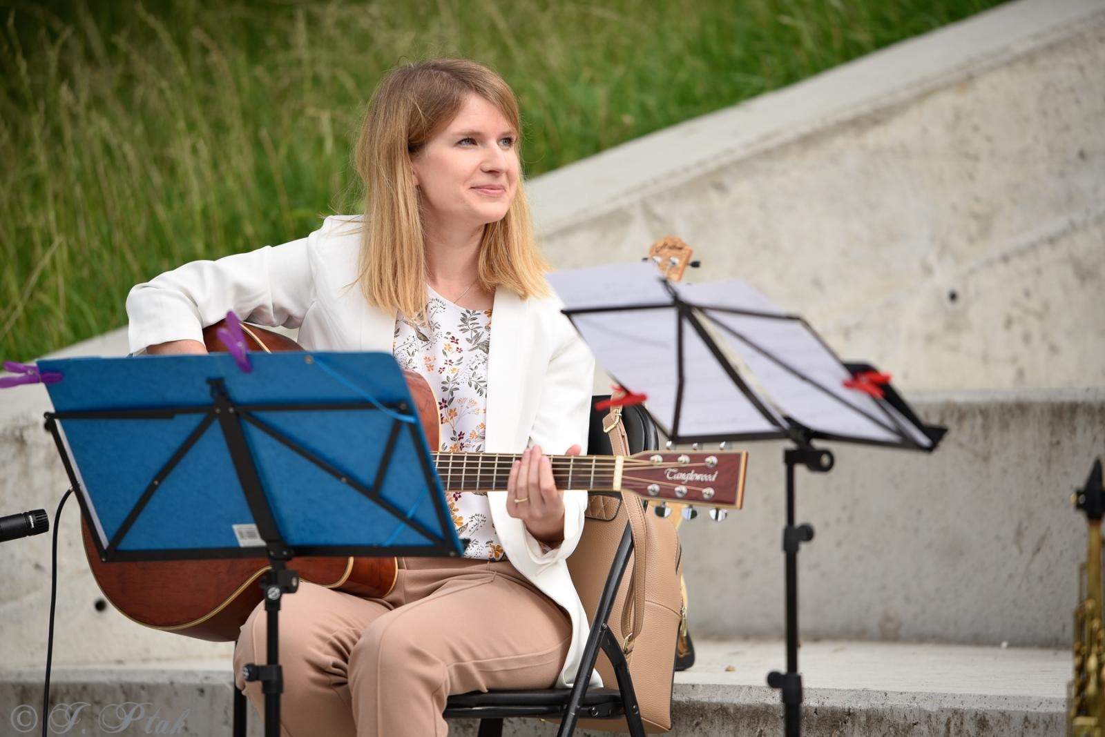 Zdjęcie w galerii na portalu naszraciborz.pl: Letnie koncerty na bulwarach. Piec Duo wiadomości z regionu