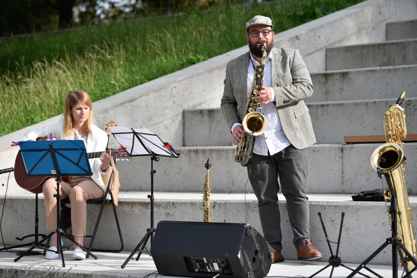 Zdjęcie w galerii na portalu naszraciborz.pl: Letnie koncerty na bulwarach. Piec Duo wiadomości z regionu