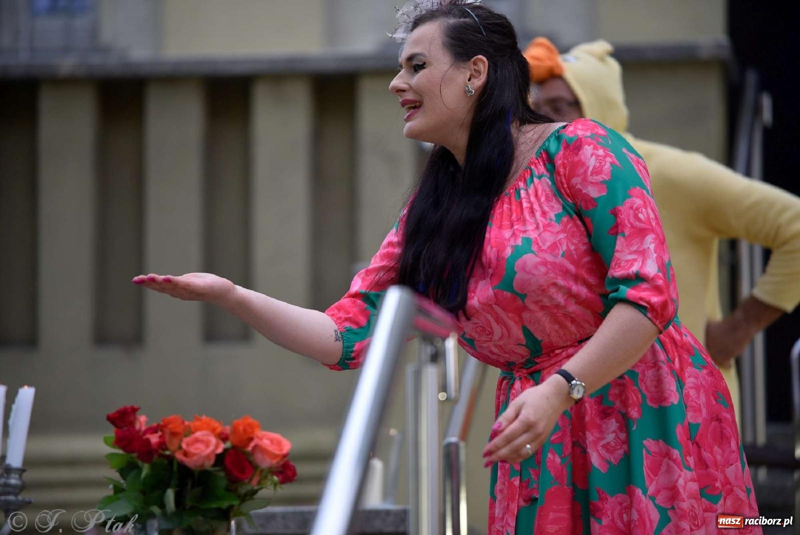 Zdjęcie w galerii na portalu naszraciborz.pl: Letni Teatr na Schodach w Raciborzu - Łysa Śpiewaczka wiadomości z regionu