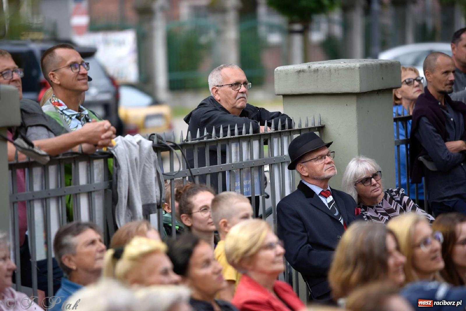 Zdjęcie w galerii na portalu naszraciborz.pl: Letni Teatr na Schodach w Raciborzu - Łysa Śpiewaczka wiadomości z regionu