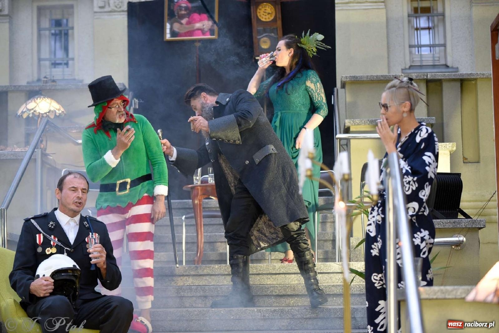 Zdjęcie w galerii na portalu naszraciborz.pl: Letni Teatr na Schodach w Raciborzu - Łysa Śpiewaczka wiadomości z regionu