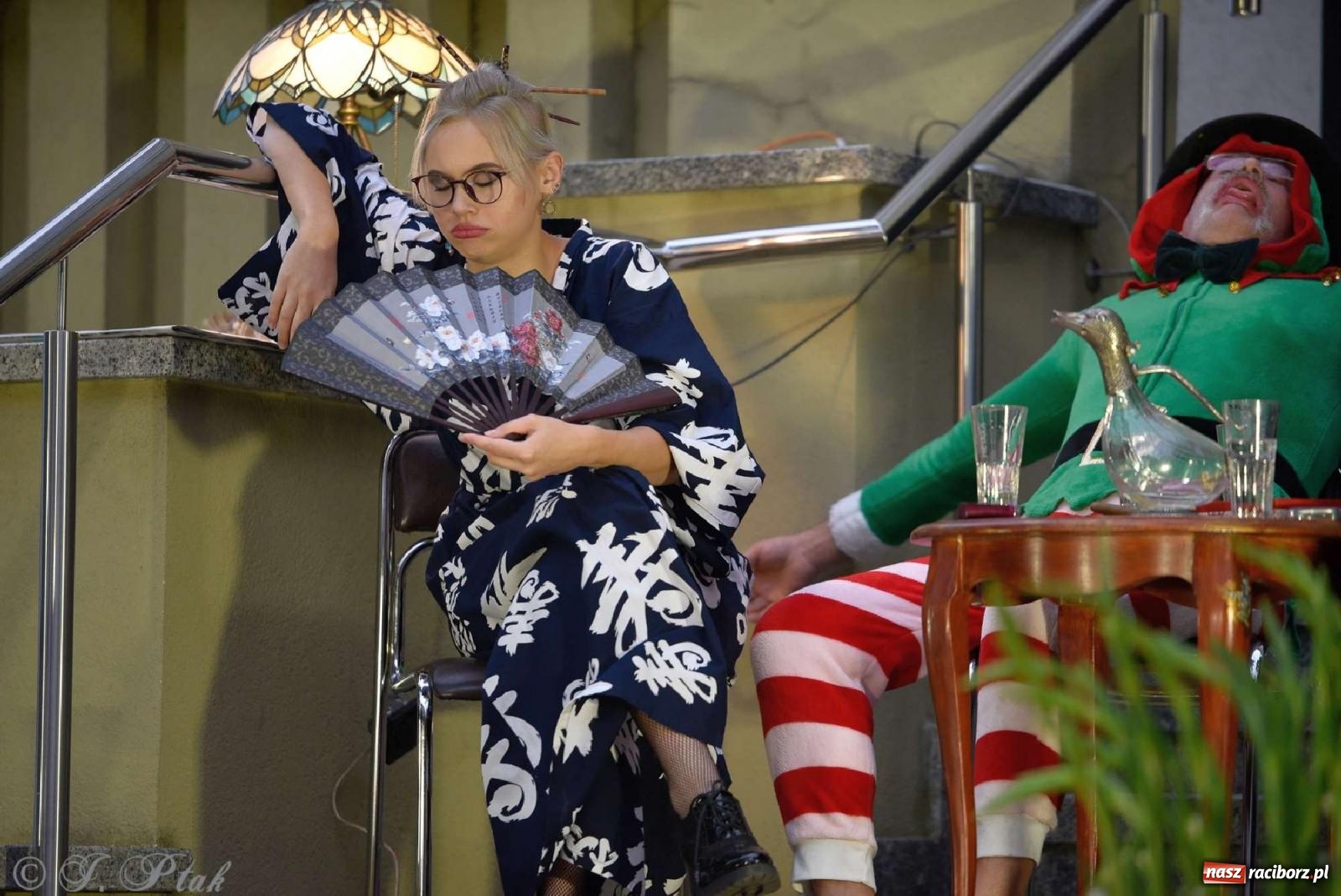 Zdjęcie w galerii na portalu naszraciborz.pl: Letni Teatr na Schodach w Raciborzu - Łysa Śpiewaczka wiadomości z regionu