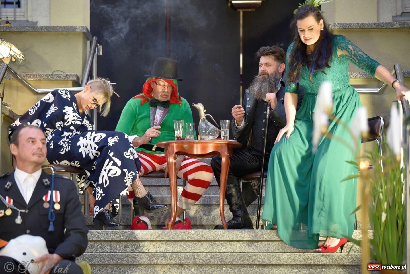 Zdjęcie w galerii na portalu naszraciborz.pl: Letni Teatr na Schodach w Raciborzu - Łysa Śpiewaczka wiadomości z regionu