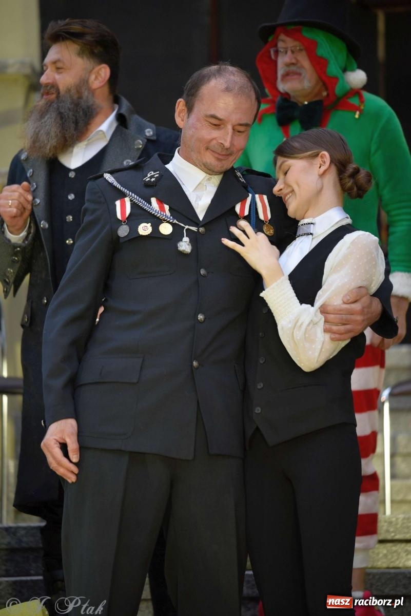 Zdjęcie w galerii na portalu naszraciborz.pl: Letni Teatr na Schodach w Raciborzu - Łysa Śpiewaczka wiadomości z regionu