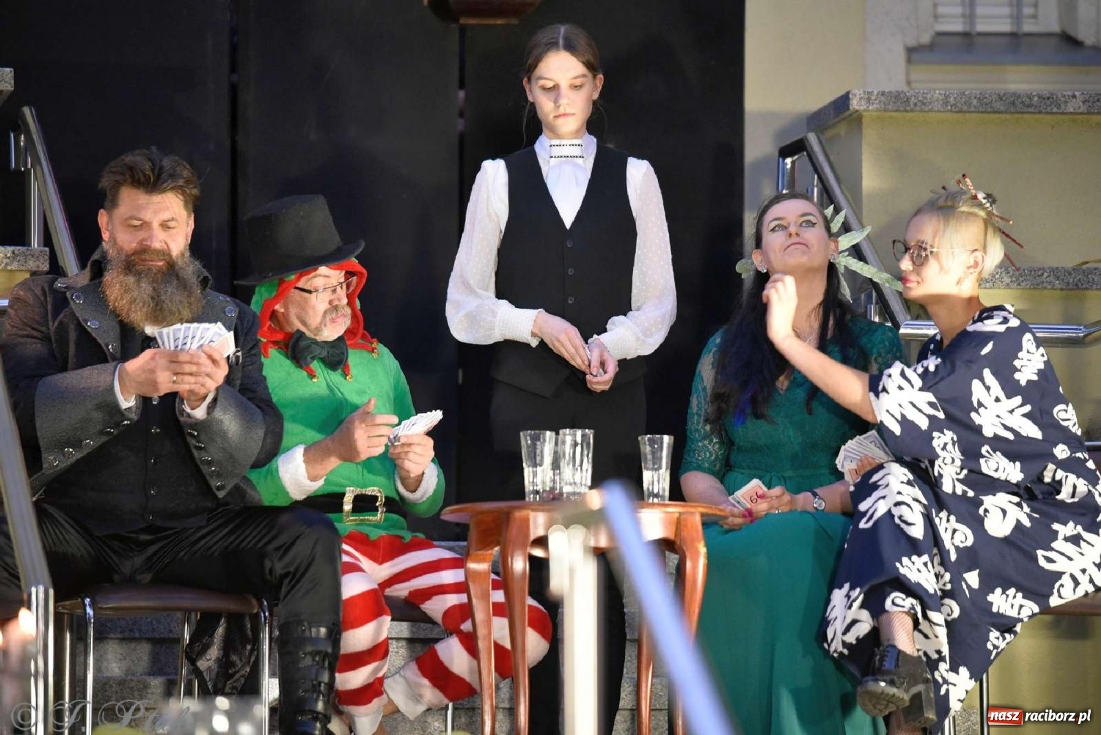 Zdjęcie w galerii na portalu naszraciborz.pl: Letni Teatr na Schodach w Raciborzu - Łysa Śpiewaczka wiadomości z regionu