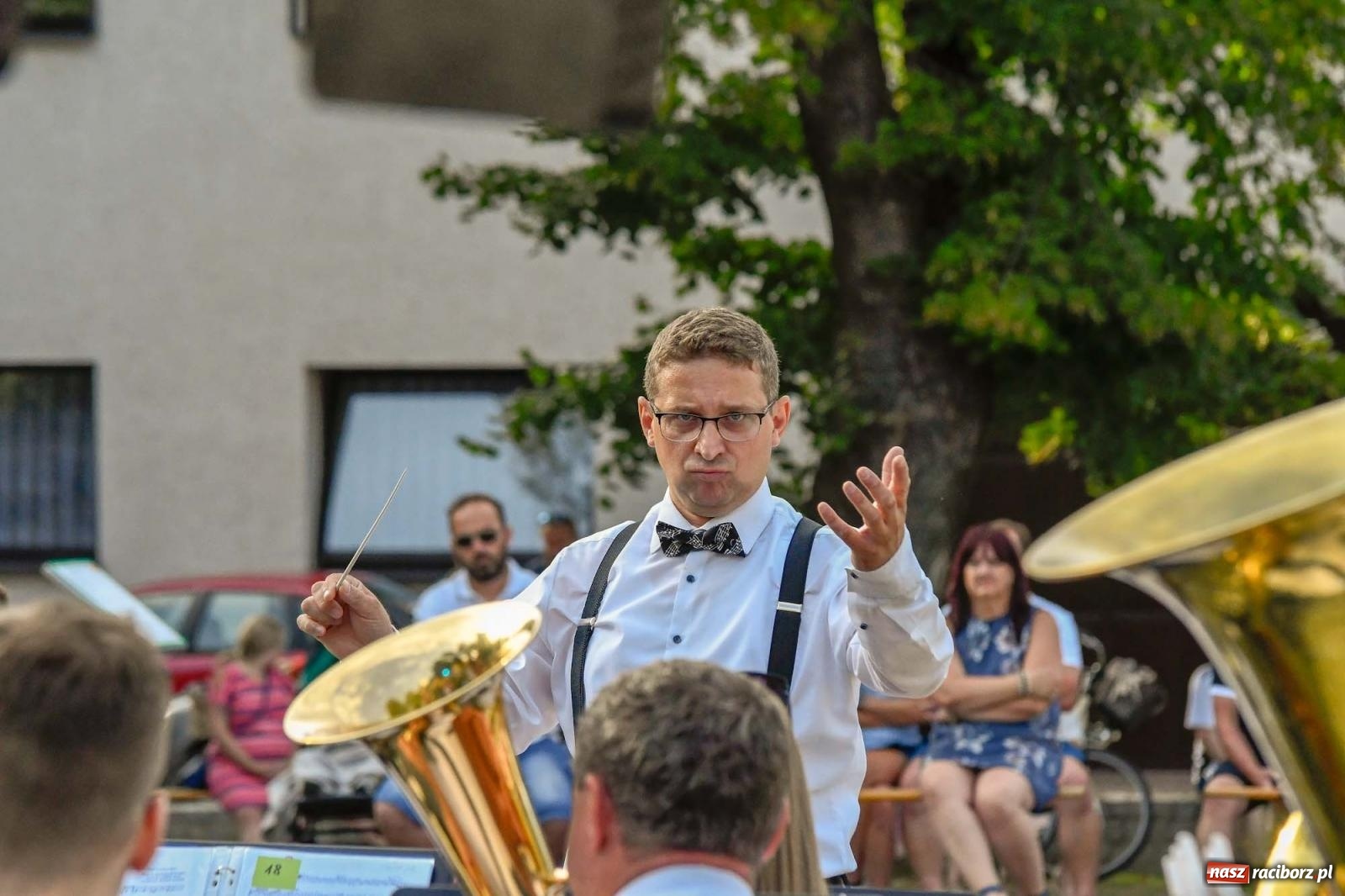 Zdjęcie w galerii na portalu naszraciborz.pl: Muzyczna podróż po świecie na ryneczku w Krzanowicach wiadomości z regionu