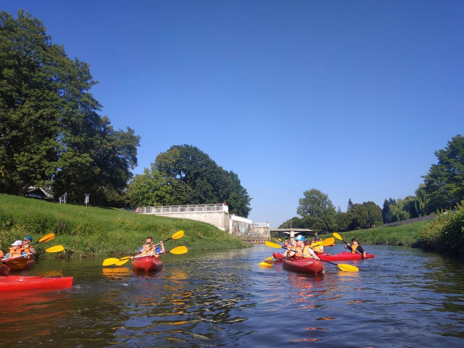 Zdjęcie w galerii na portalu naszraciborz.pl: Wakacje w kajaku – czyli spływ wieczorową porą z Raciborza do Dziergowic wiadomości z regionu