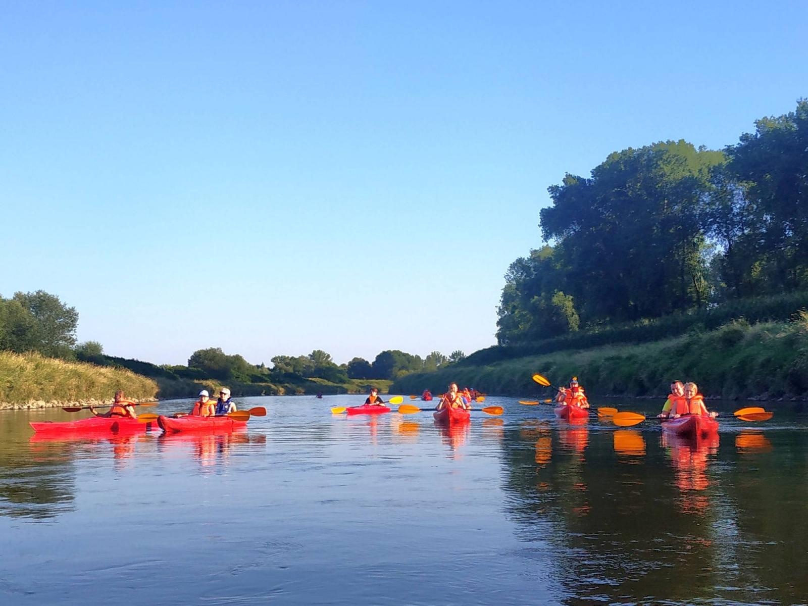 Zdjęcie w galerii na portalu naszraciborz.pl: Wakacje w kajaku – czyli spływ wieczorową porą z Raciborza do Dziergowic wiadomości z regionu