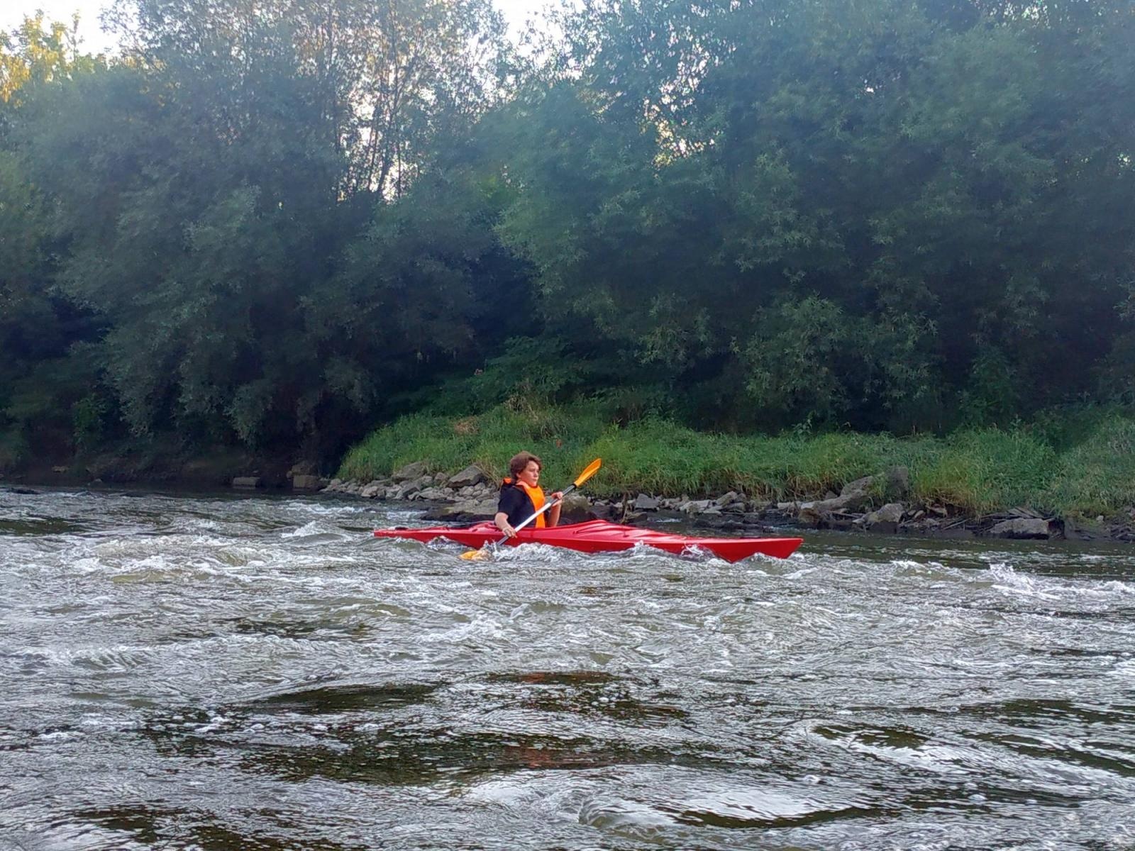 Zdjęcie w galerii na portalu naszraciborz.pl: Wakacje w kajaku – czyli spływ wieczorową porą z Raciborza do Dziergowic wiadomości z regionu