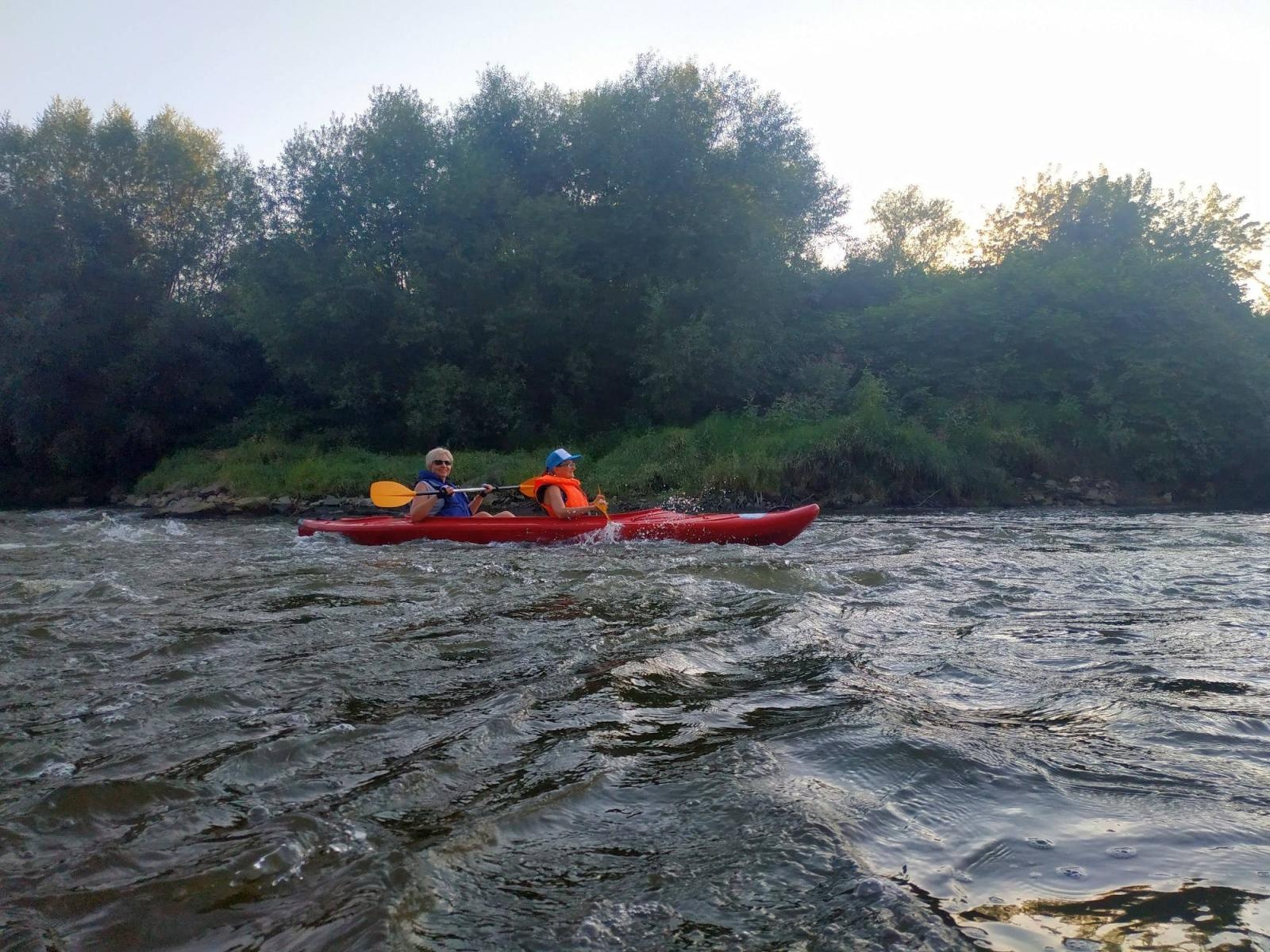 Zdjęcie w galerii na portalu naszraciborz.pl: Wakacje w kajaku – czyli spływ wieczorową porą z Raciborza do Dziergowic wiadomości z regionu