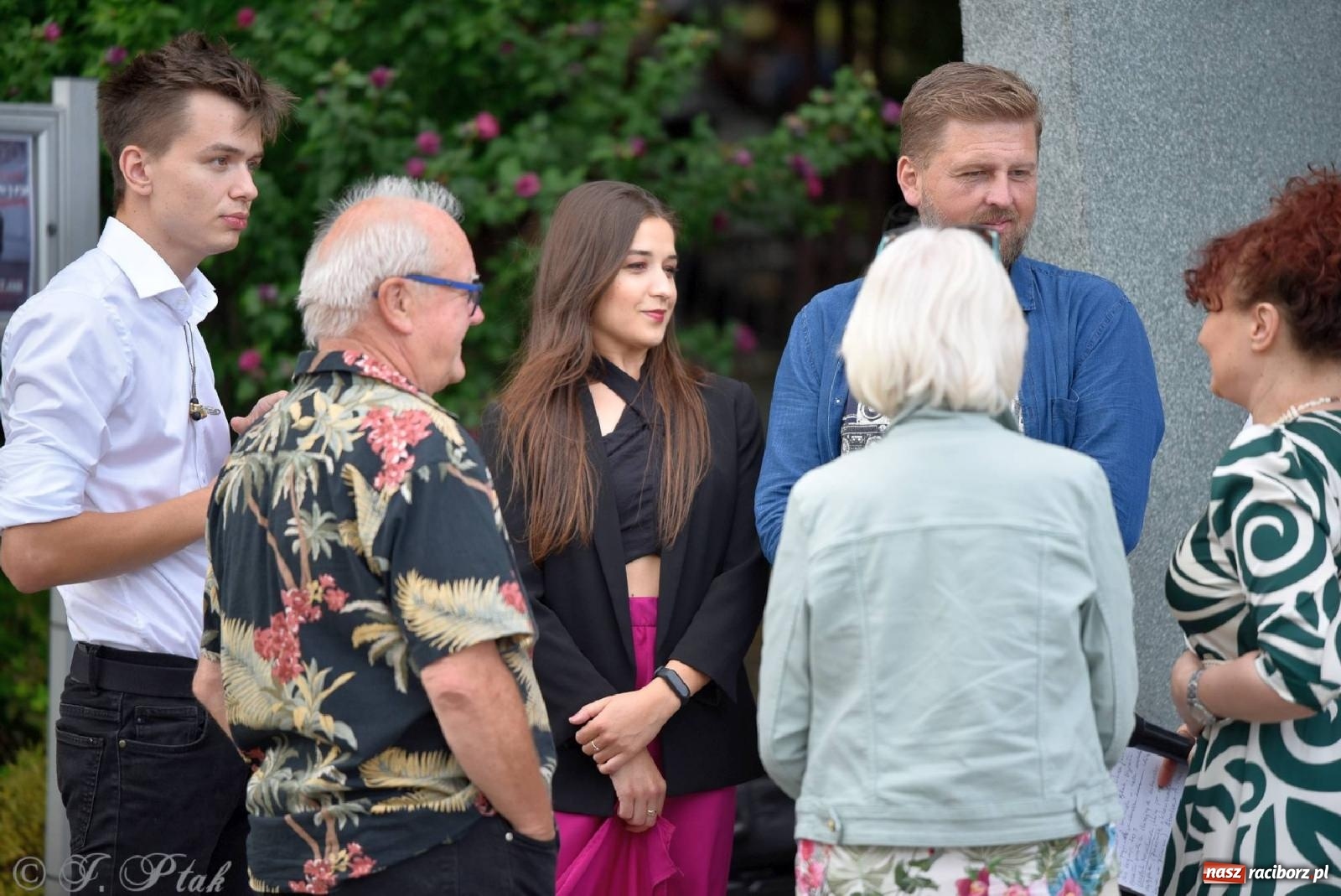 Zdjęcie w galerii na portalu naszraciborz.pl: Od Claptona przez Whitney Houston po Bruno Marsa - Joanna Skowyra&Przyjaciele w parku M. Roth wiadomości z regionu