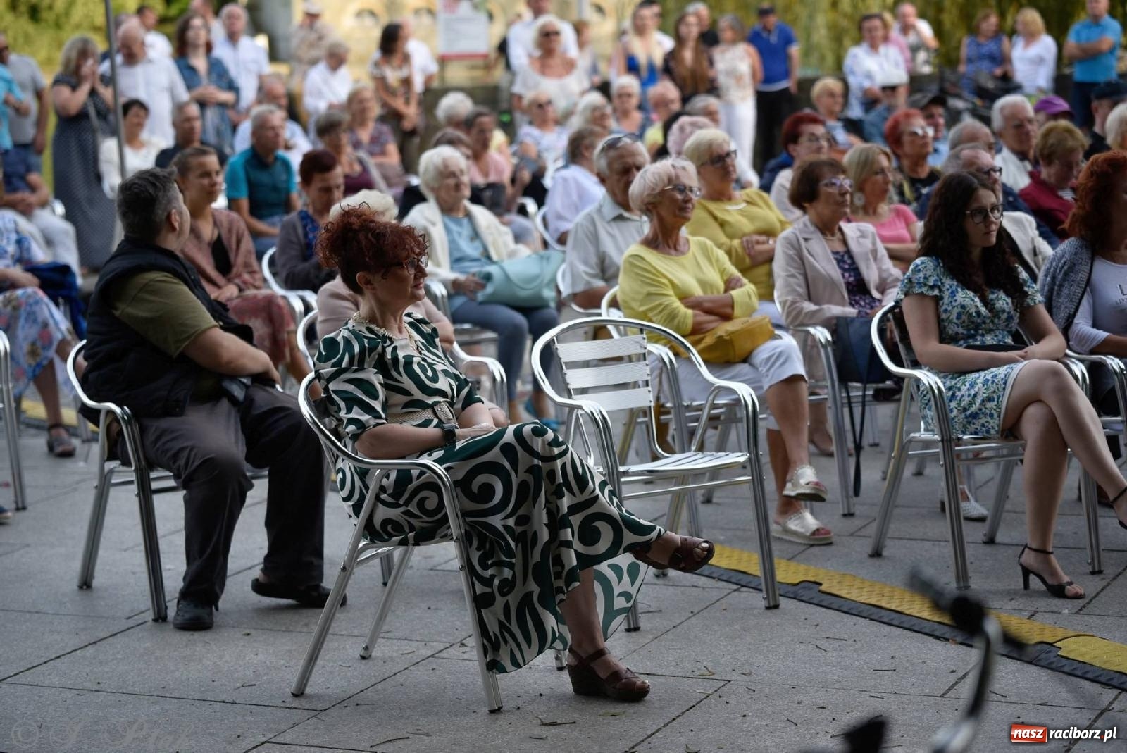 Zdjęcie w galerii na portalu naszraciborz.pl: Od Claptona przez Whitney Houston po Bruno Marsa - Joanna Skowyra&Przyjaciele w parku M. Roth wiadomości z regionu