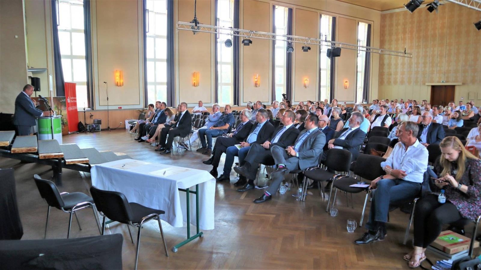 Zdjęcie w galerii na portalu naszraciborz.pl: Starosta raciborski w Niemczech: Trzymajmy się razem i bez względu na to, co się wydarzy wiadomości z regionu