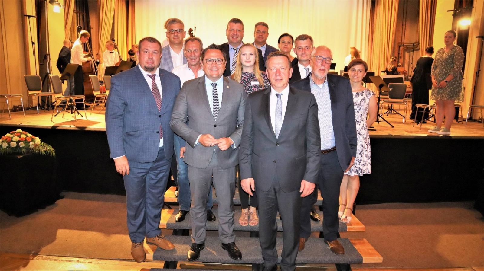 Zdjęcie w galerii na portalu naszraciborz.pl: Starosta raciborski w Niemczech: Trzymajmy się razem i bez względu na to, co się wydarzy wiadomości z regionu