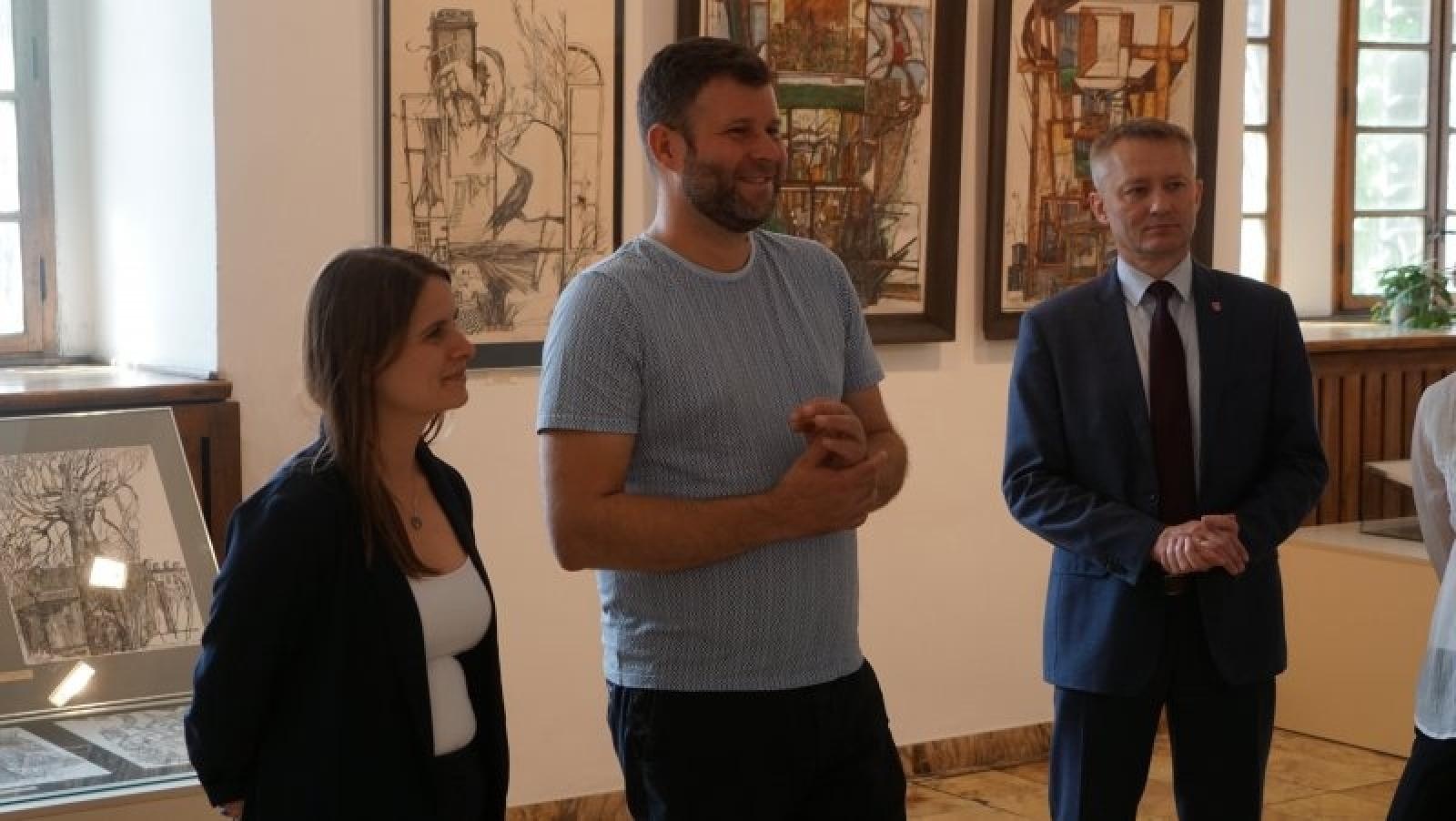 Zdjęcie w galerii na portalu naszraciborz.pl: Dyrektor Narodowego Instytutu Konserwacji Zabytków odwiedził ziemię raciborską wiadomości z regionu