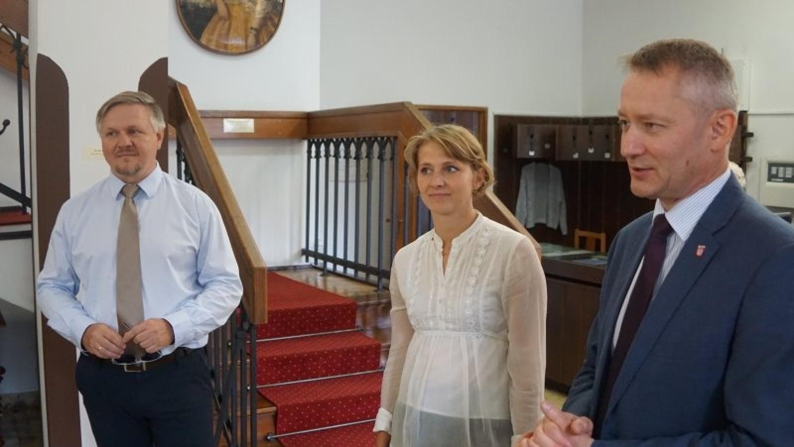 Zdjęcie w galerii na portalu naszraciborz.pl: Dyrektor Narodowego Instytutu Konserwacji Zabytków odwiedził ziemię raciborską wiadomości z regionu