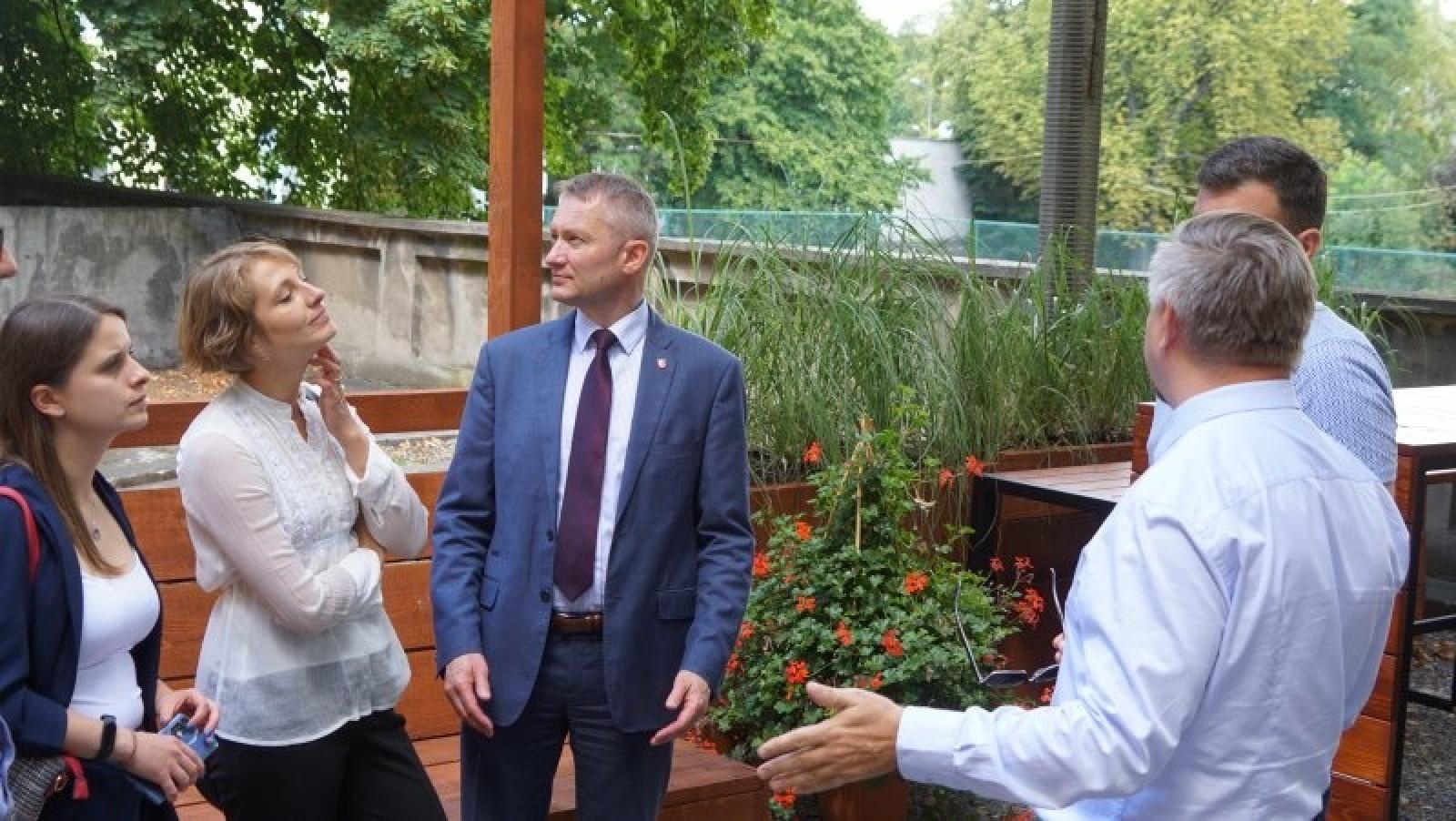 Zdjęcie w galerii na portalu naszraciborz.pl: Dyrektor Narodowego Instytutu Konserwacji Zabytków odwiedził ziemię raciborską wiadomości z regionu