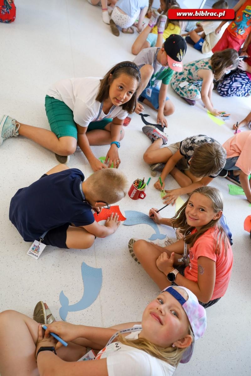 Zdjęcie w galerii na portalu naszraciborz.pl: Nie zawsze happy end – Baśniowe Lato z Biblioteką bawi i uczy wiadomości z regionu
