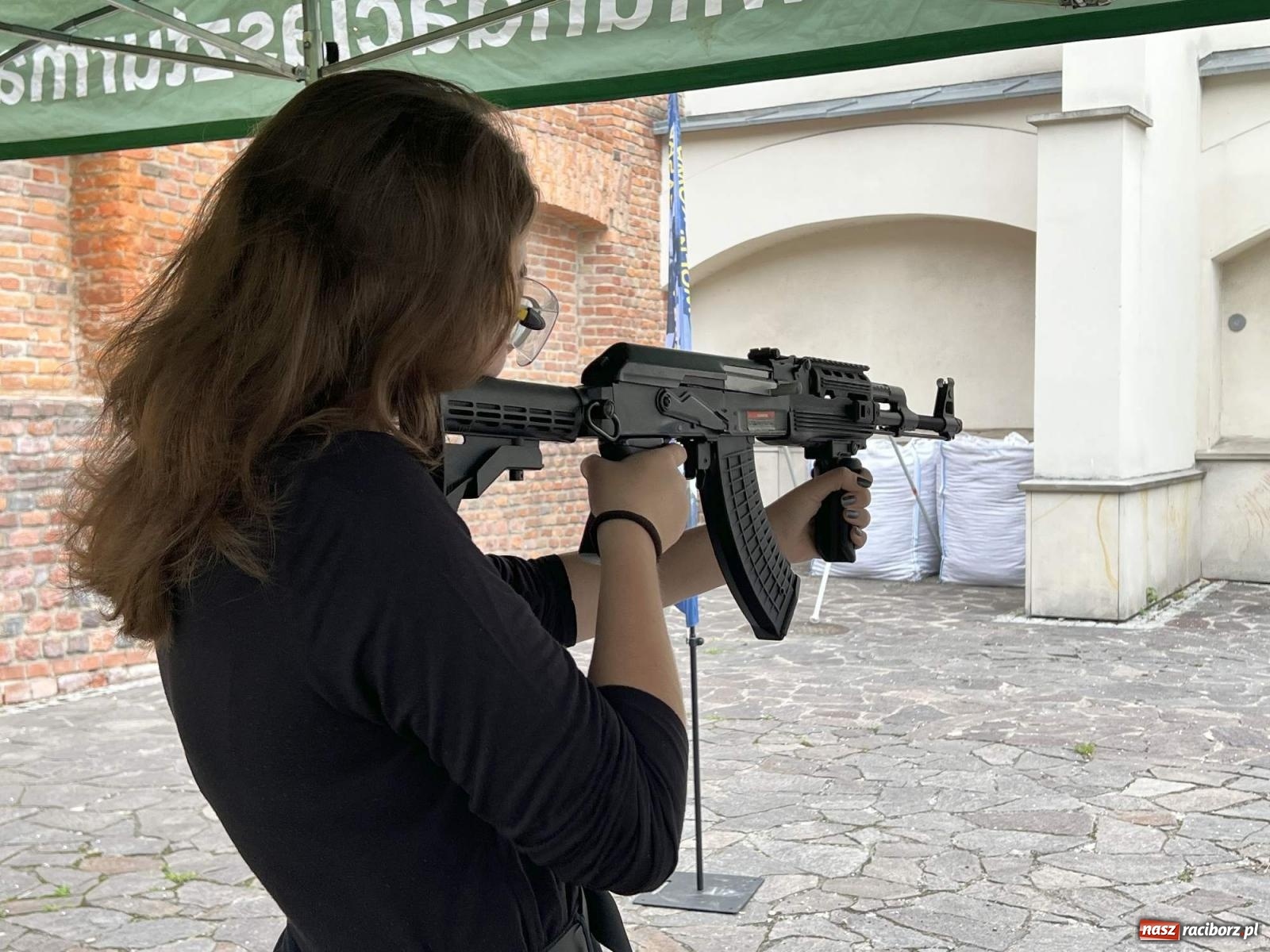 Zdjęcie w galerii na portalu naszraciborz.pl: Weekend z wojskiem na raciborskim zamku wiadomości z regionu