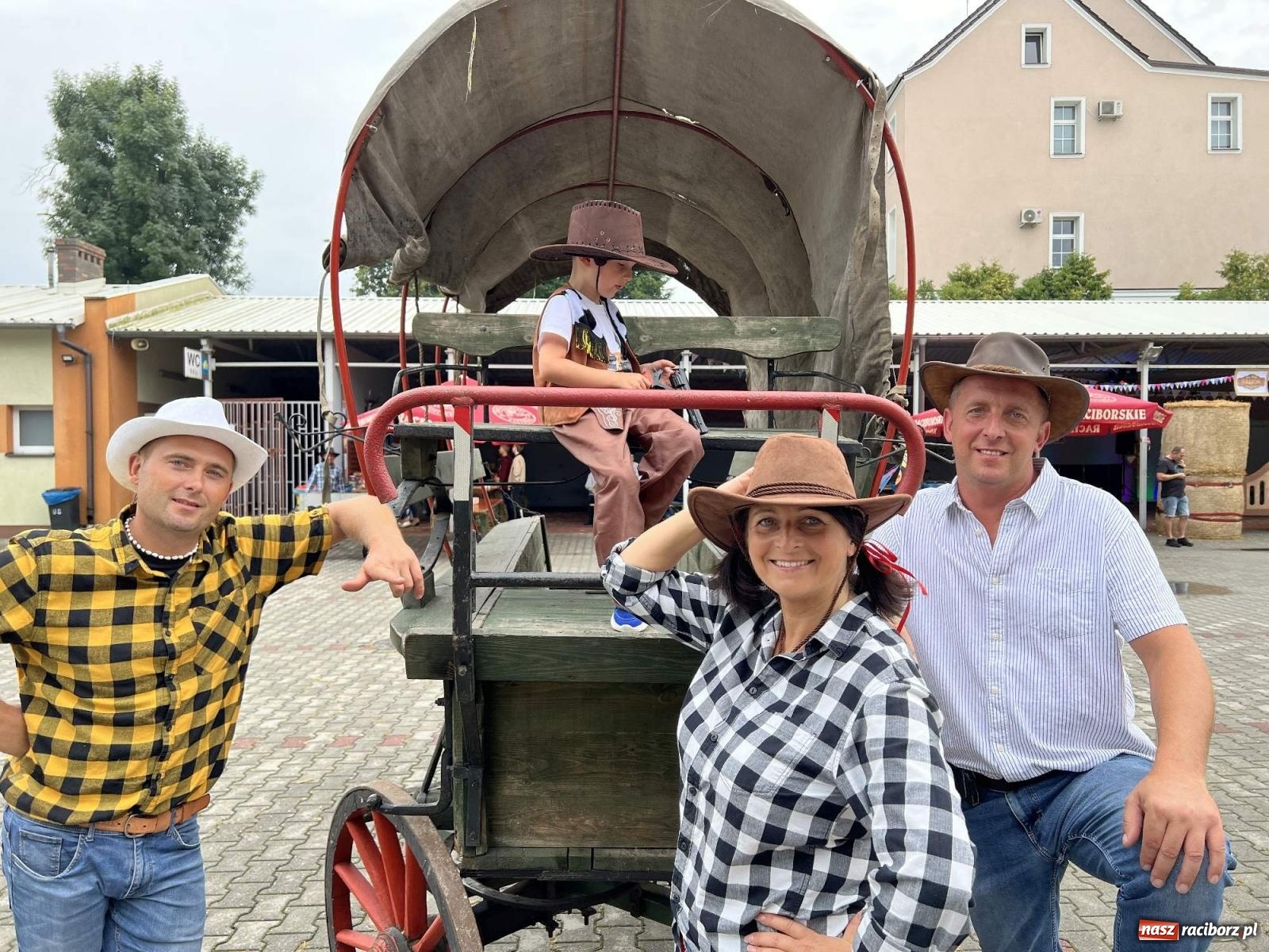 Zdjęcie w galerii na portalu naszraciborz.pl: Pietrowice Wielkie polubiły klimat Dzikiego Zachodu [FOTO i WIDEO] wiadomości z regionu