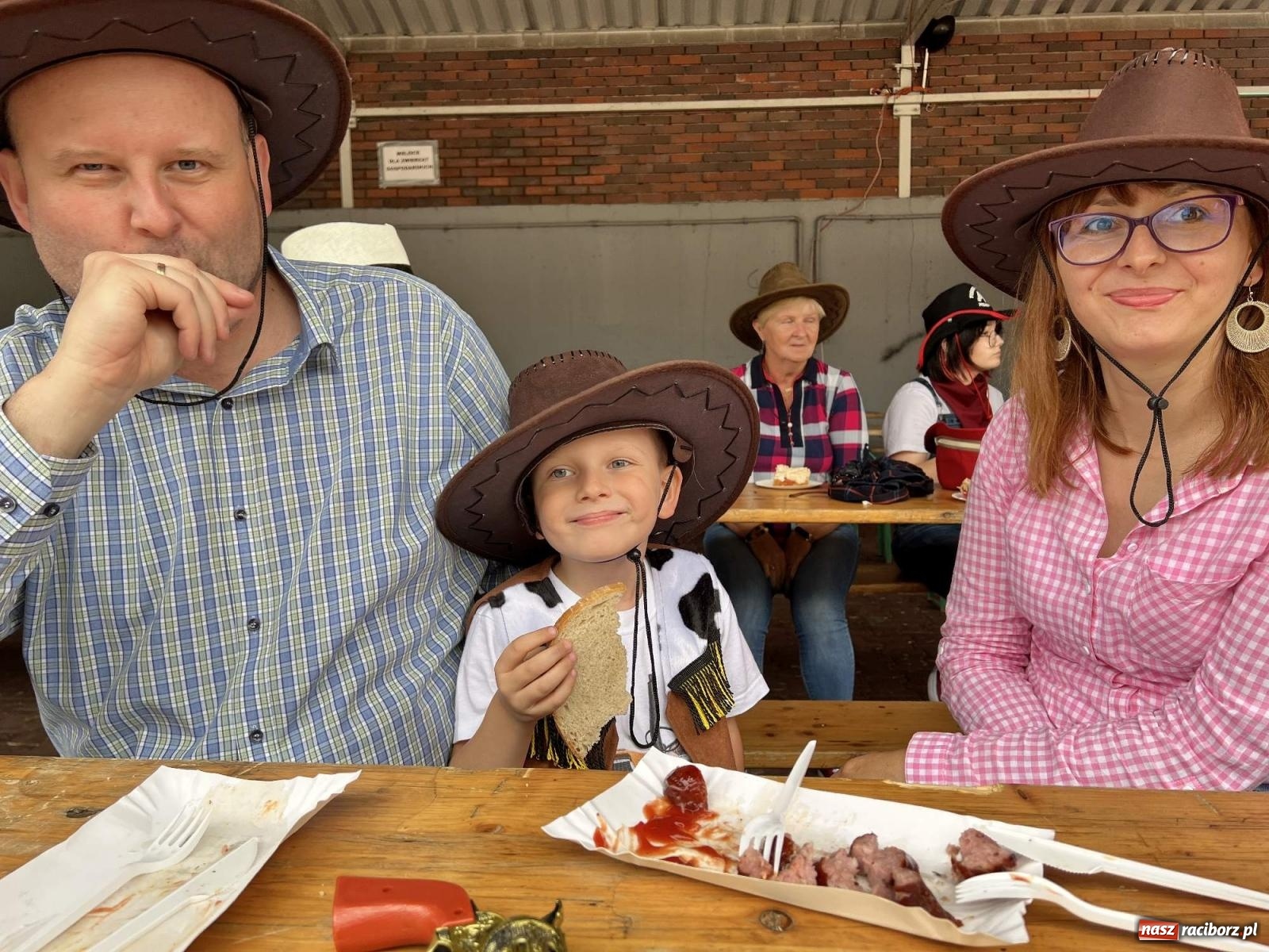 Zdjęcie w galerii na portalu naszraciborz.pl: Pietrowice Wielkie polubiły klimat Dzikiego Zachodu [FOTO i WIDEO] wiadomości z regionu