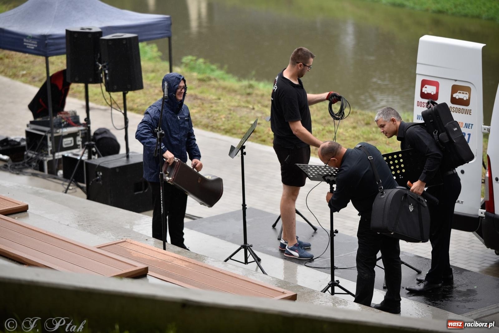 Zdjęcie w galerii na portalu naszraciborz.pl: Raciborski Kwintet Dęty rozganiał chmury na bulwarach [FOTO i WIDEO] wiadomości z regionu