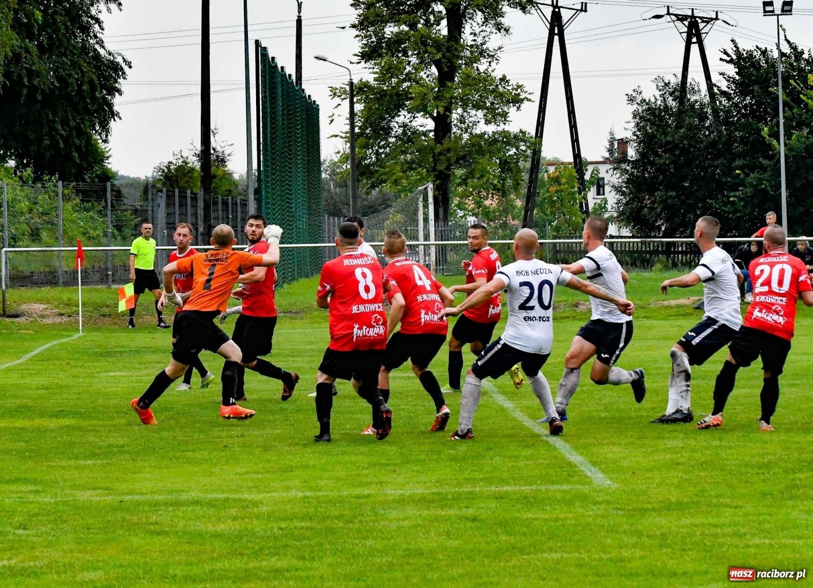 Zdjęcie w galerii na portalu naszraciborz.pl: Klasa okręgowa. Nędza ma patent na Jejkowice i pomogła Damianowi [FOTO] wiadomości z regionu