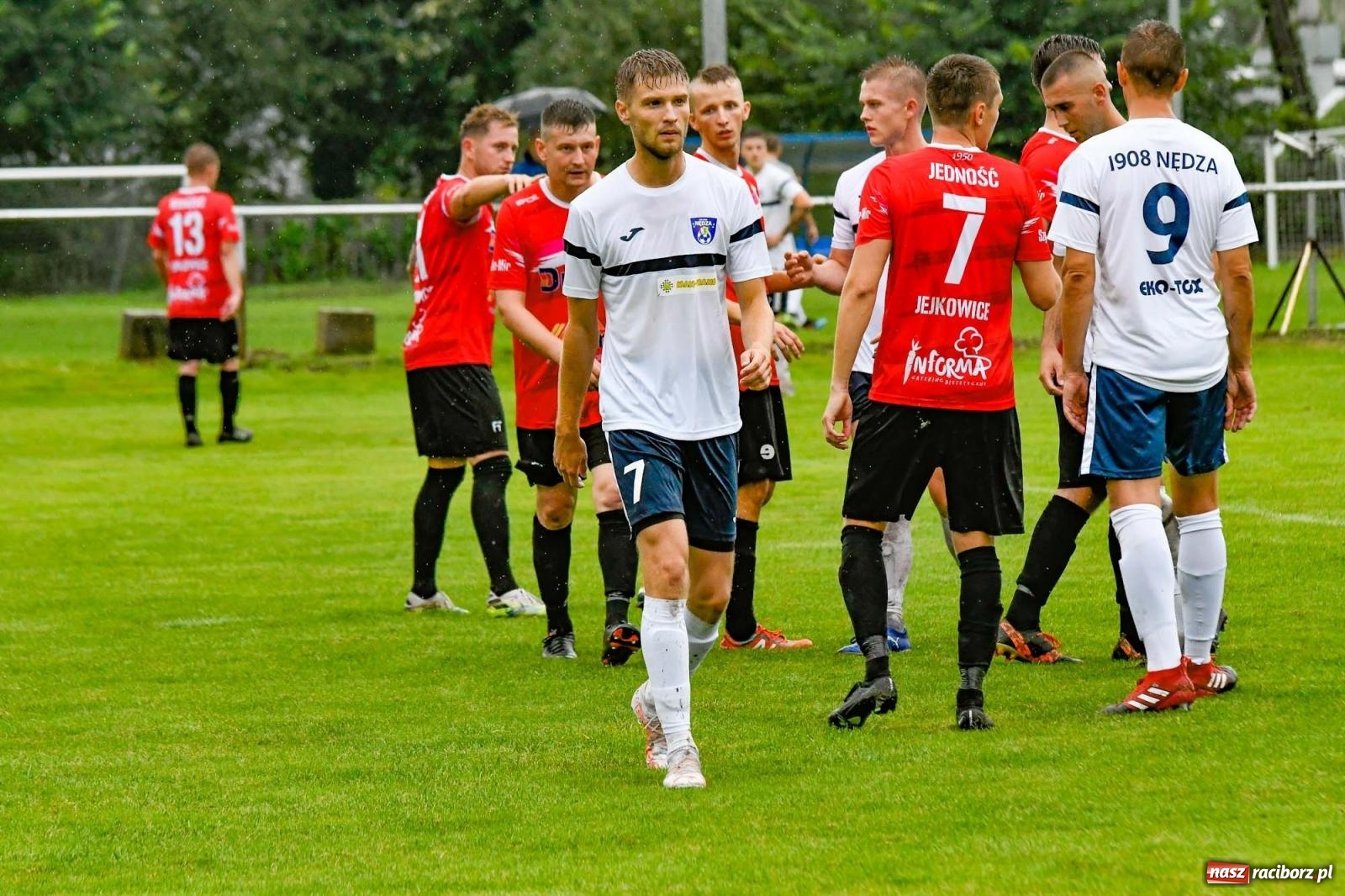 Zdjęcie w galerii na portalu naszraciborz.pl: Klasa okręgowa. Nędza ma patent na Jejkowice i pomogła Damianowi [FOTO] wiadomości z regionu