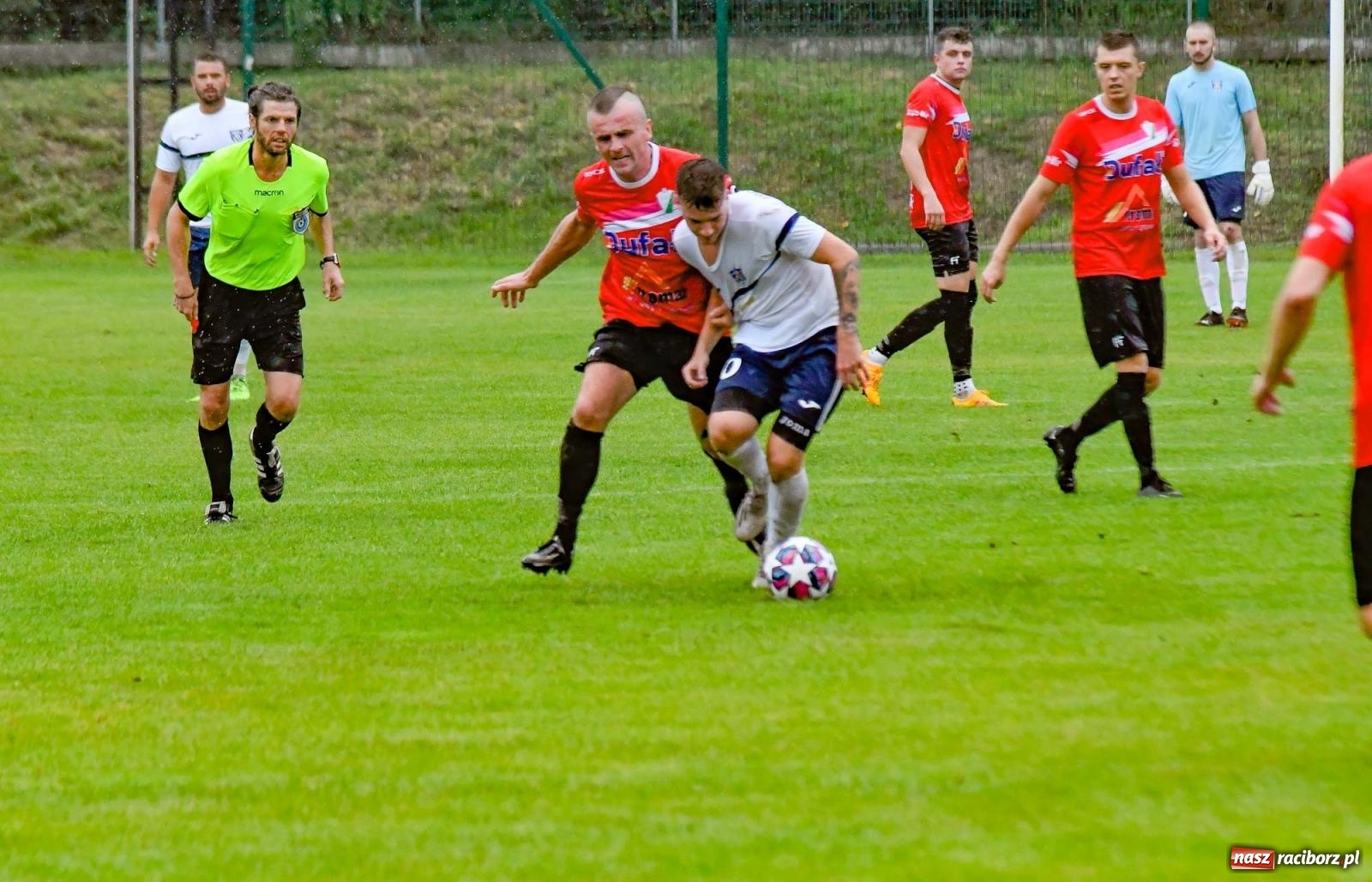 Zdjęcie w galerii na portalu naszraciborz.pl: Klasa okręgowa. Nędza ma patent na Jejkowice i pomogła Damianowi [FOTO] wiadomości z regionu