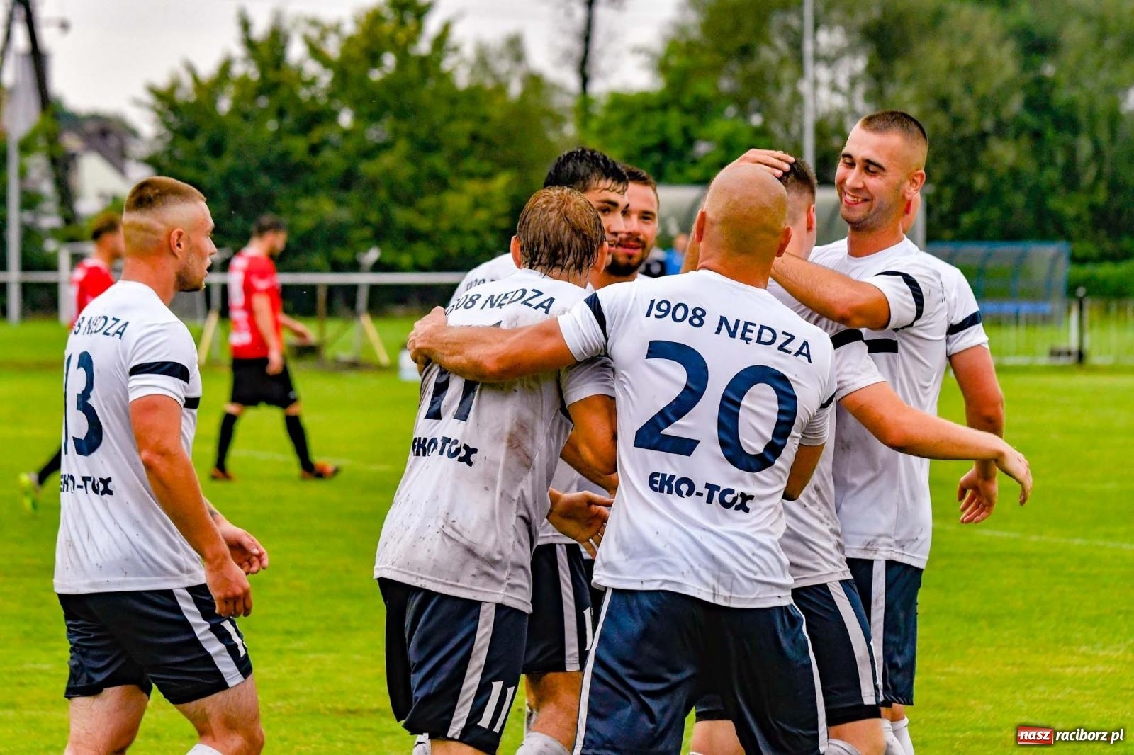 Zdjęcie w galerii na portalu naszraciborz.pl: Klasa okręgowa. Nędza ma patent na Jejkowice i pomogła Damianowi [FOTO] wiadomości z regionu