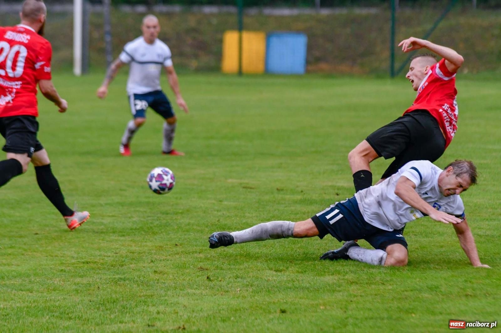 Zdjęcie w galerii na portalu naszraciborz.pl: Klasa okręgowa. Nędza ma patent na Jejkowice i pomogła Damianowi [FOTO] wiadomości z regionu