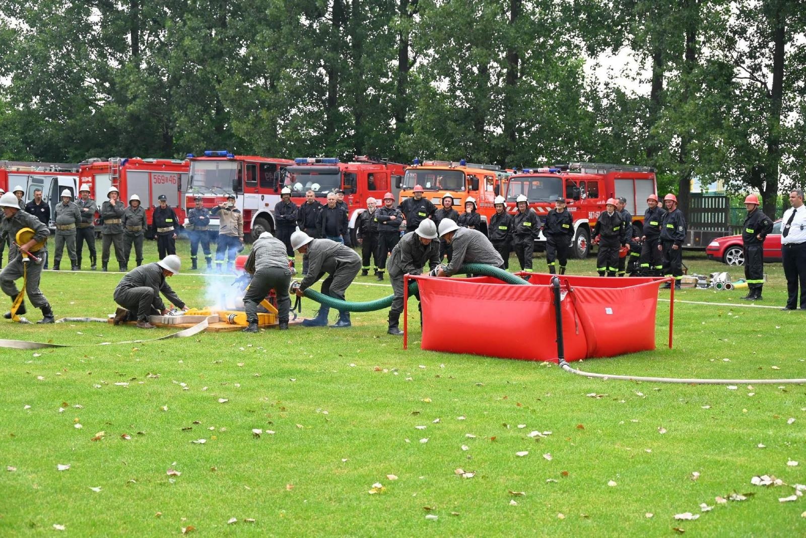 Zdjęcie w galerii na portalu naszraciborz.pl: Druhowie seniorzy z gminy Krzyżanowice wciąż sprawni w akcji wiadomości z regionu