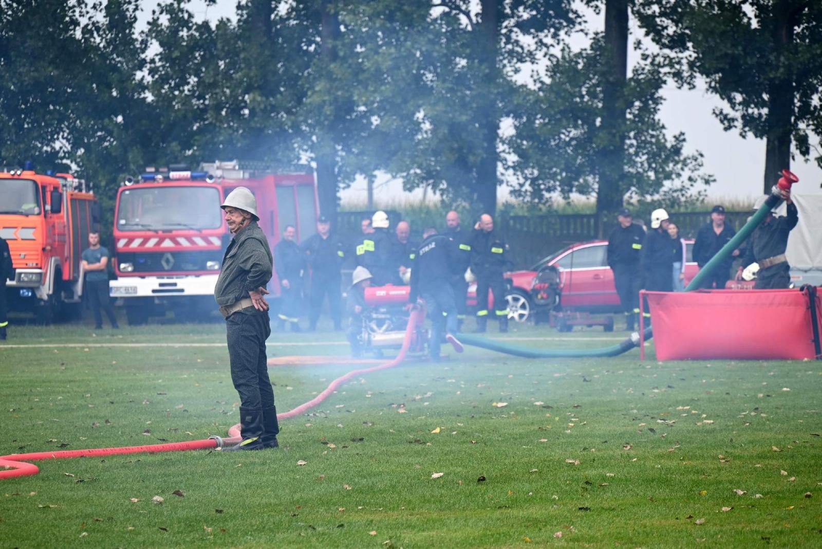 Zdjęcie w galerii na portalu naszraciborz.pl: Druhowie seniorzy z gminy Krzyżanowice wciąż sprawni w akcji wiadomości z regionu