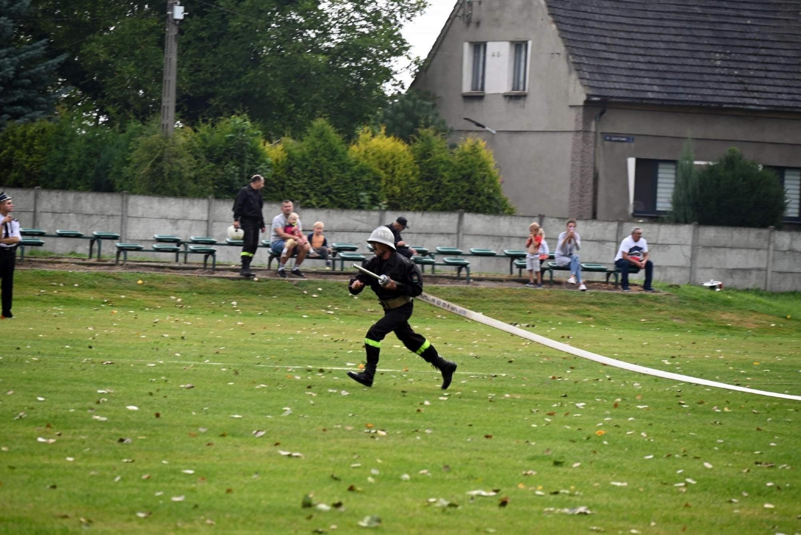 Zdjęcie w galerii na portalu naszraciborz.pl: Druhowie seniorzy z gminy Krzyżanowice wciąż sprawni w akcji wiadomości z regionu