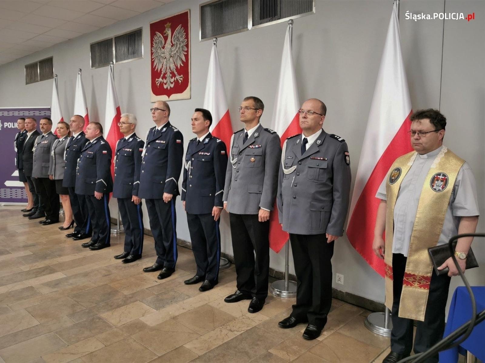 Zdjęcie w galerii na portalu naszraciborz.pl: Nowi policjanci dla śląskich garnizonów, w tym Raciborza wiadomości z regionu