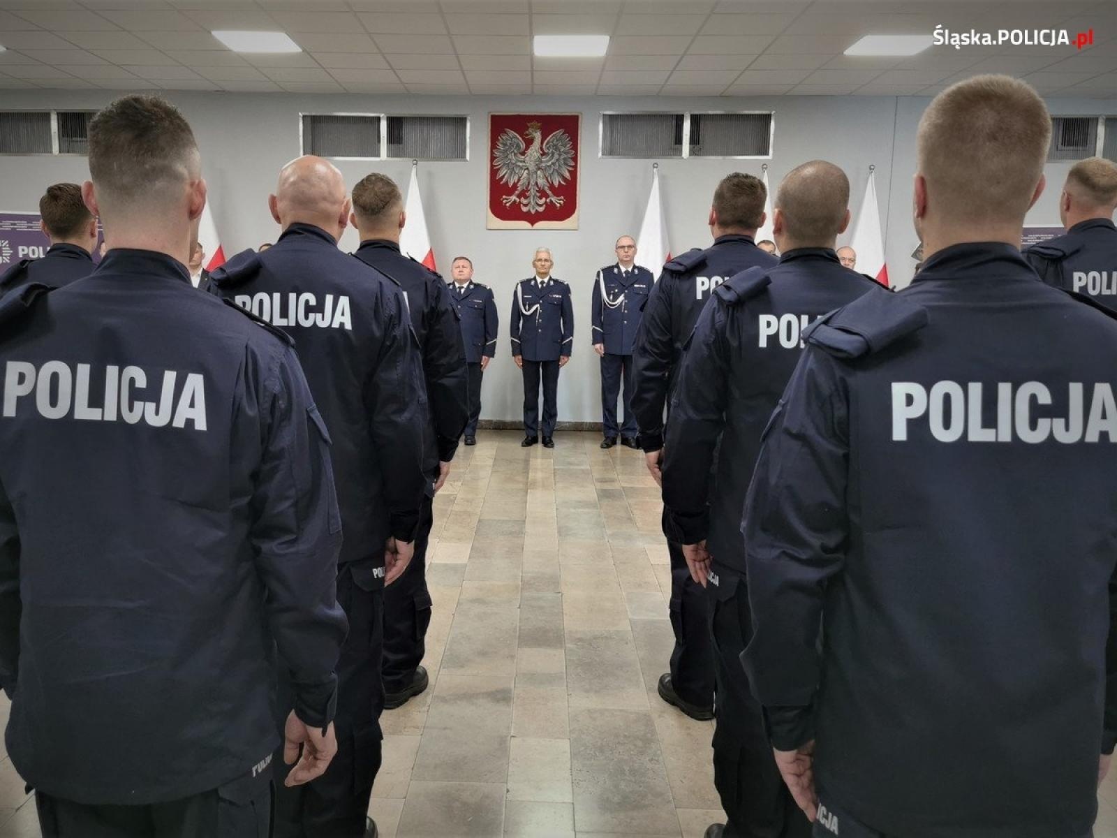 Zdjęcie w galerii na portalu naszraciborz.pl: Nowi policjanci dla śląskich garnizonów, w tym Raciborza wiadomości z regionu
