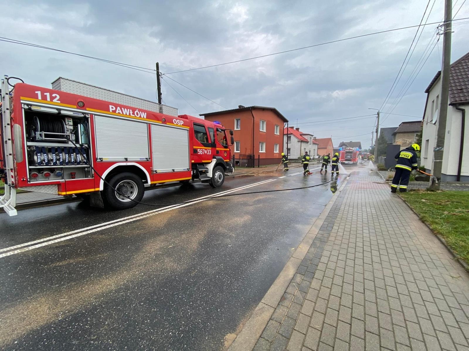 Zdjęcie w galerii na portalu naszraciborz.pl: Masy błota po ulewach w Raciborzu i Pawłowie wiadomości z regionu