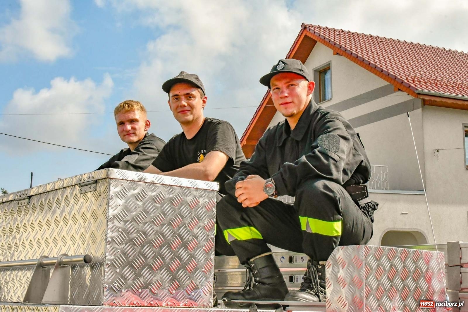 Zdjęcie w galerii na portalu naszraciborz.pl: Strażackie święto w Siedliskach. Kozi na tronie [FOTO i WIDEO] wiadomości z regionu