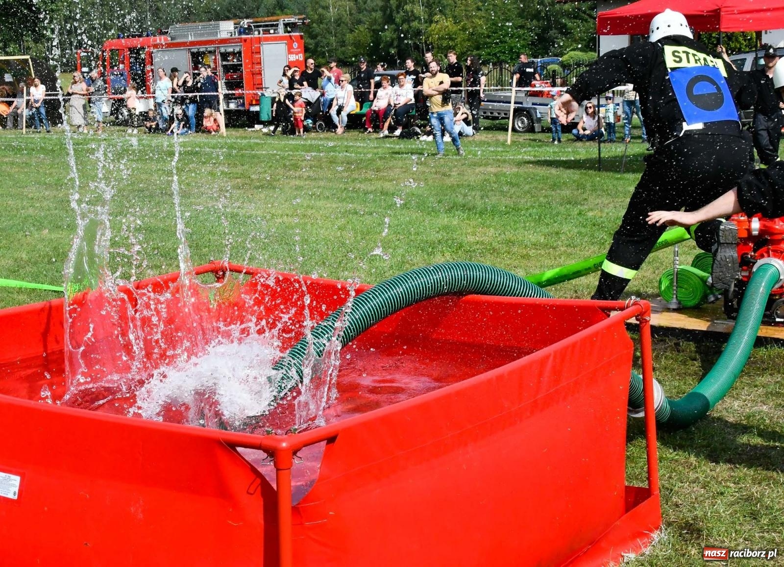 Zdjęcie w galerii na portalu naszraciborz.pl: Strażackie święto w Siedliskach. Kozi na tronie [FOTO i WIDEO] wiadomości z regionu
