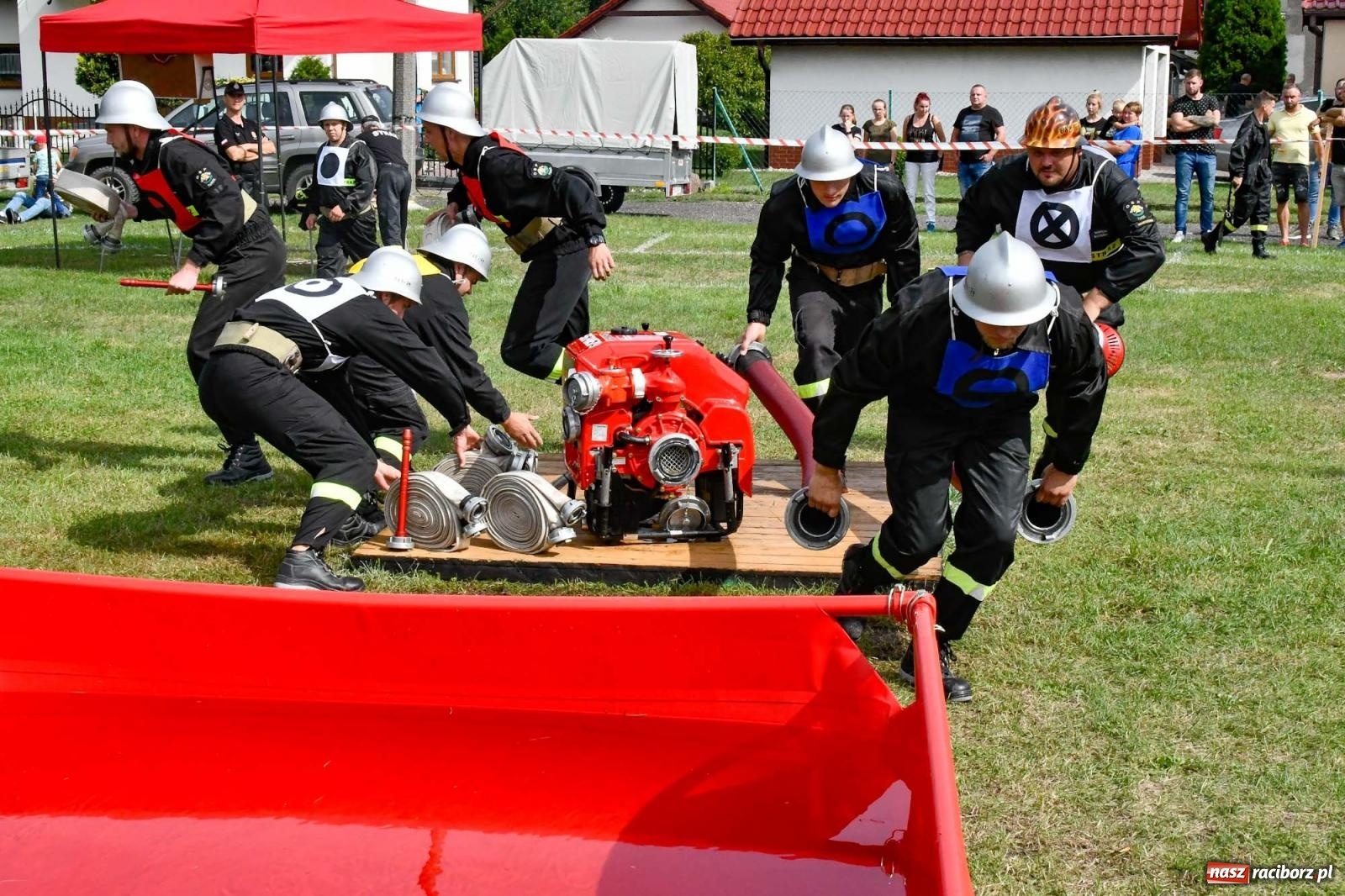 Zdjęcie w galerii na portalu naszraciborz.pl: Strażackie święto w Siedliskach. Kozi na tronie [FOTO i WIDEO] wiadomości z regionu