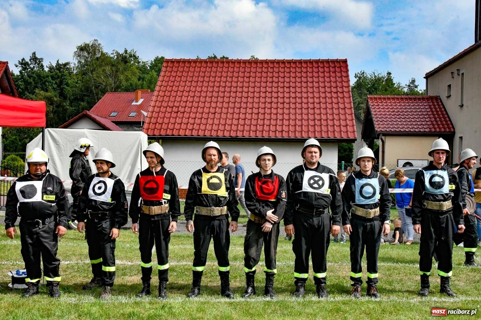 Zdjęcie w galerii na portalu naszraciborz.pl: Strażackie święto w Siedliskach. Kozi na tronie [FOTO i WIDEO] wiadomości z regionu