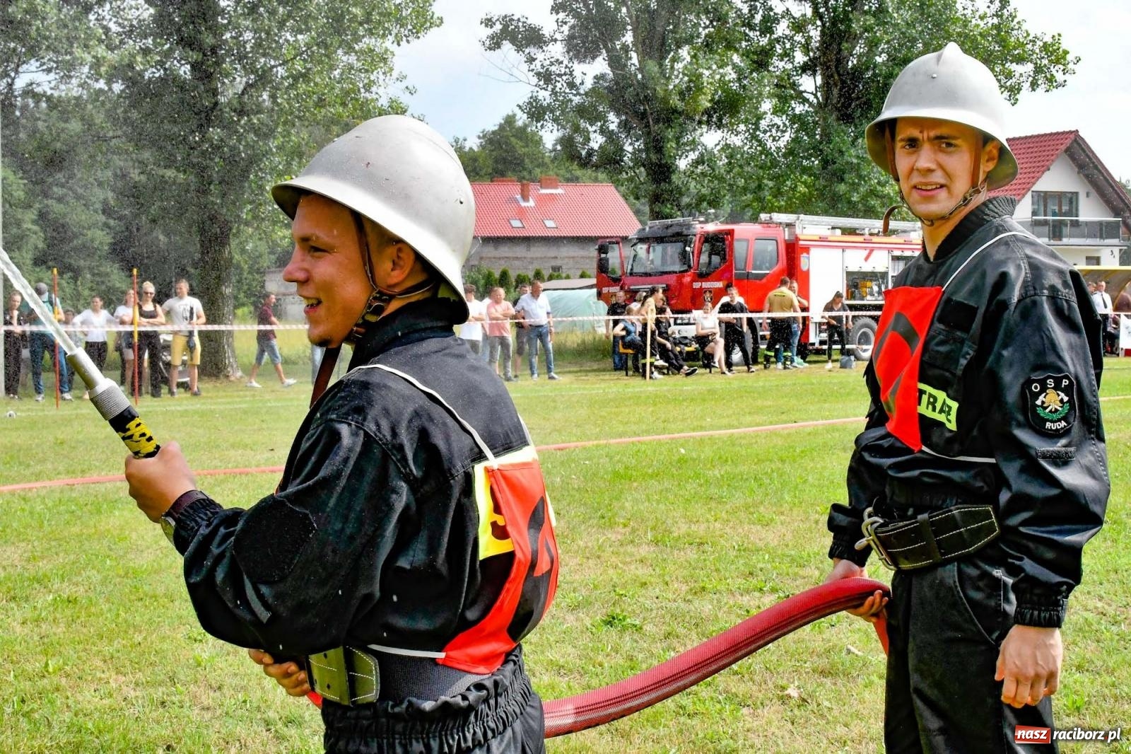 Zdjęcie w galerii na portalu naszraciborz.pl: Strażackie święto w Siedliskach. Kozi na tronie [FOTO i WIDEO] wiadomości z regionu