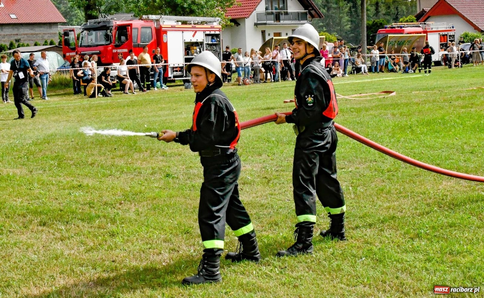 Zdjęcie w galerii na portalu naszraciborz.pl: Strażackie święto w Siedliskach. Kozi na tronie [FOTO i WIDEO] wiadomości z regionu