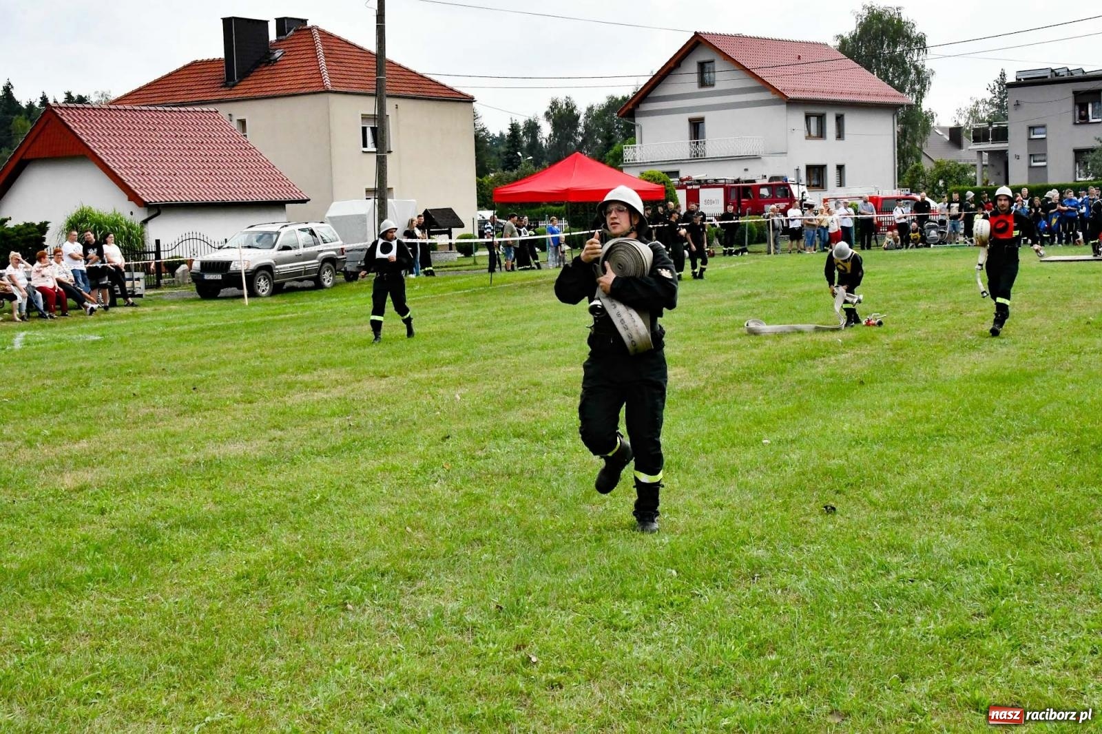 Zdjęcie w galerii na portalu naszraciborz.pl: Strażackie święto w Siedliskach. Kozi na tronie [FOTO i WIDEO] wiadomości z regionu