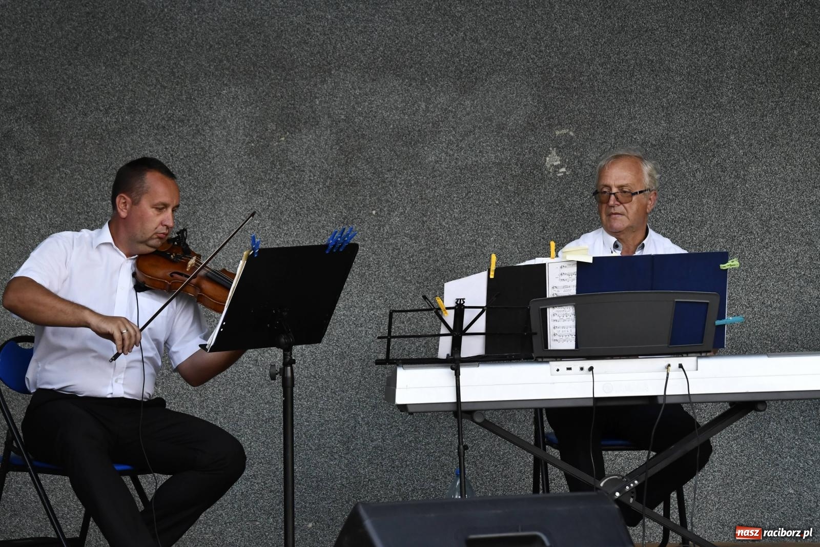 Zdjęcie w galerii na portalu naszraciborz.pl: Operetka i czardasz w plenerze parku im. Miasta Roth [FOTO i WIDEO] wiadomości z regionu
