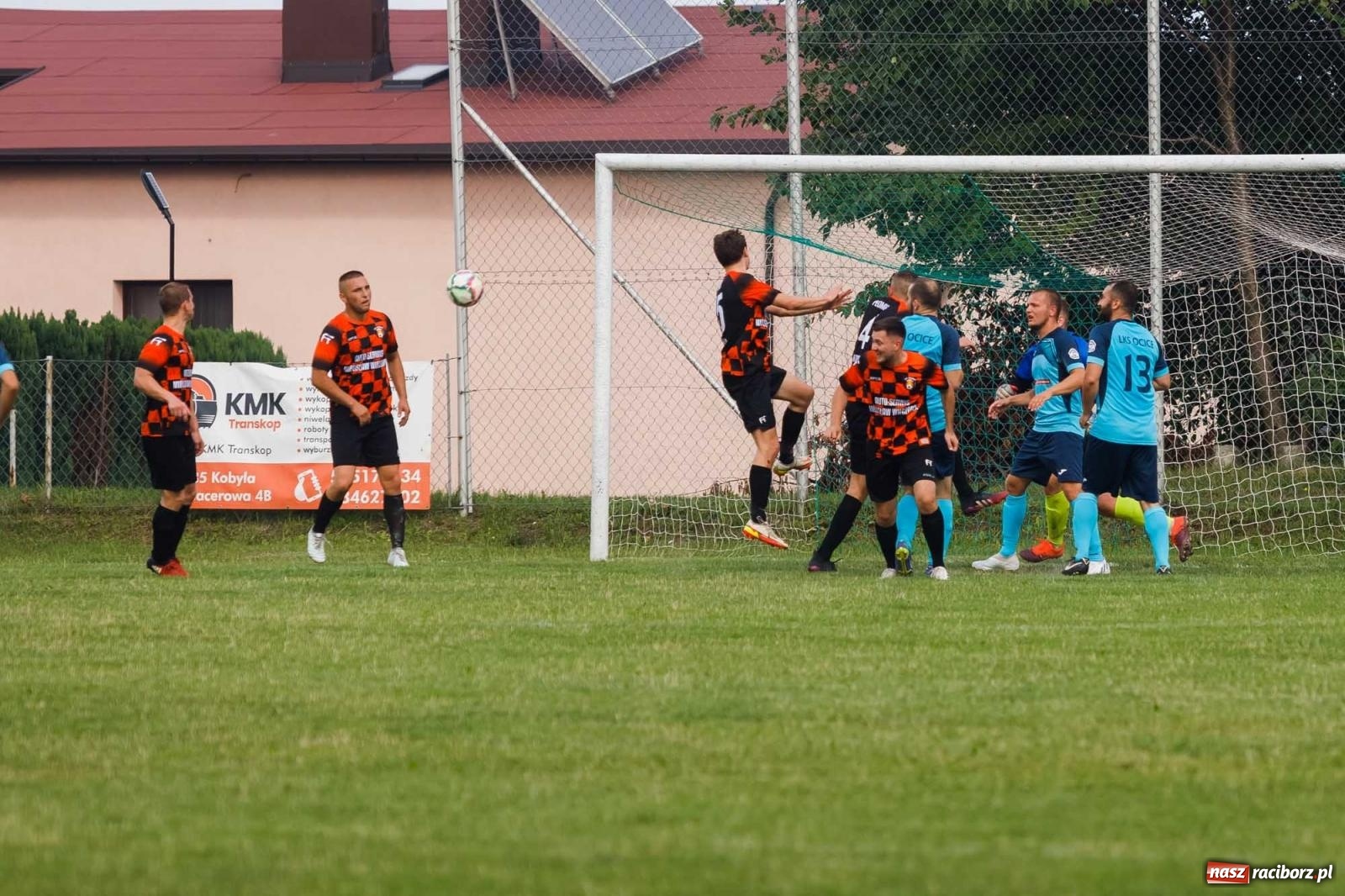 Zdjęcie w galerii na portalu naszraciborz.pl: B klasa. Kobylski Płomień niestraszny Ocicom [FOTO] wiadomości z regionu
