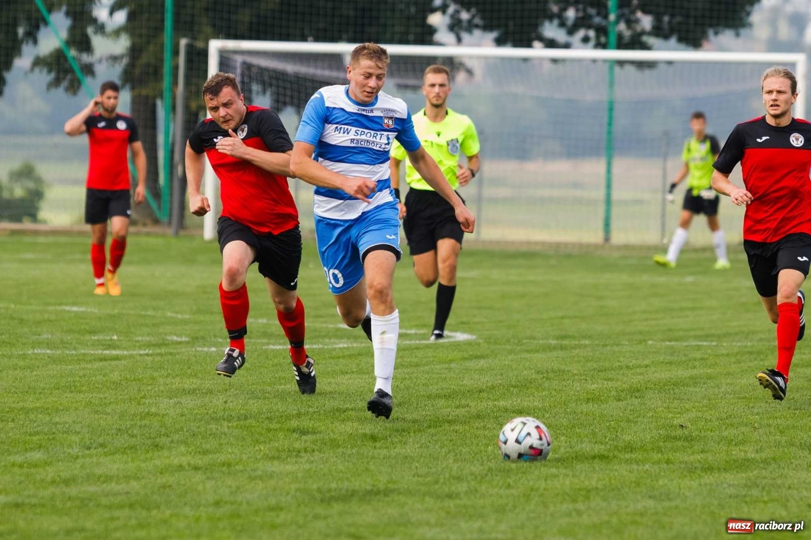 Zdjęcie w galerii na portalu naszraciborz.pl: Pewne zwycięstwo Naprzodu z Borucina [FOTO] wiadomości z regionu