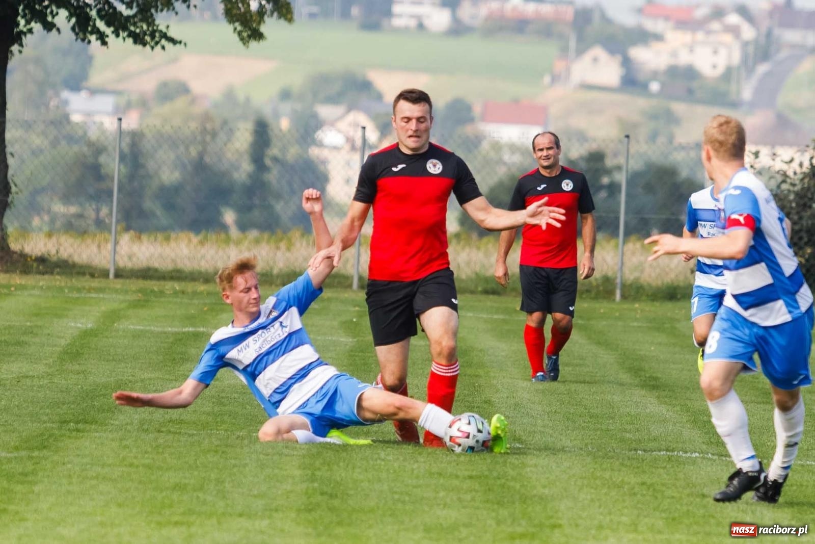 Zdjęcie w galerii na portalu naszraciborz.pl: Pewne zwycięstwo Naprzodu z Borucina [FOTO] wiadomości z regionu