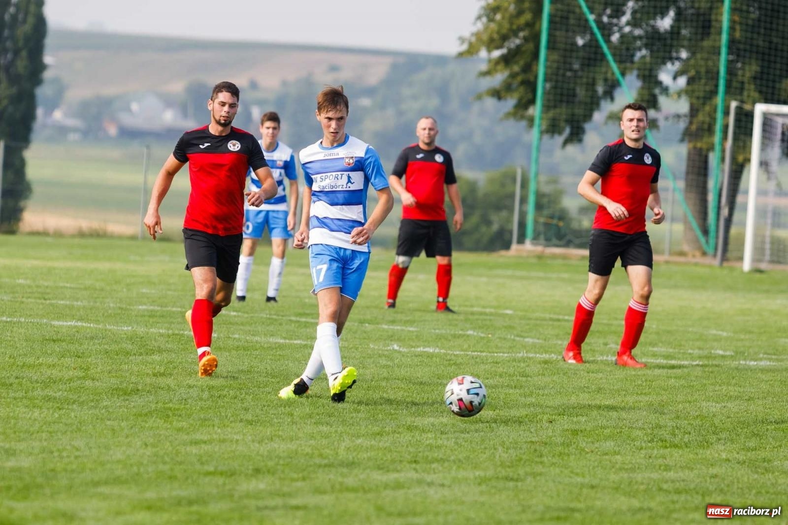 Zdjęcie w galerii na portalu naszraciborz.pl: Pewne zwycięstwo Naprzodu z Borucina [FOTO] wiadomości z regionu