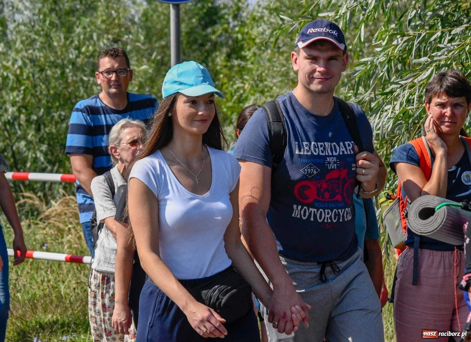 Zdjęcie w galerii na portalu naszraciborz.pl: Pielgrzymi z powiatu raciborskiego wyruszyli na Jasną Górę [FOTO i WIDEO] wiadomości z regionu